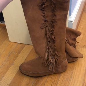 Skechers fringe boots